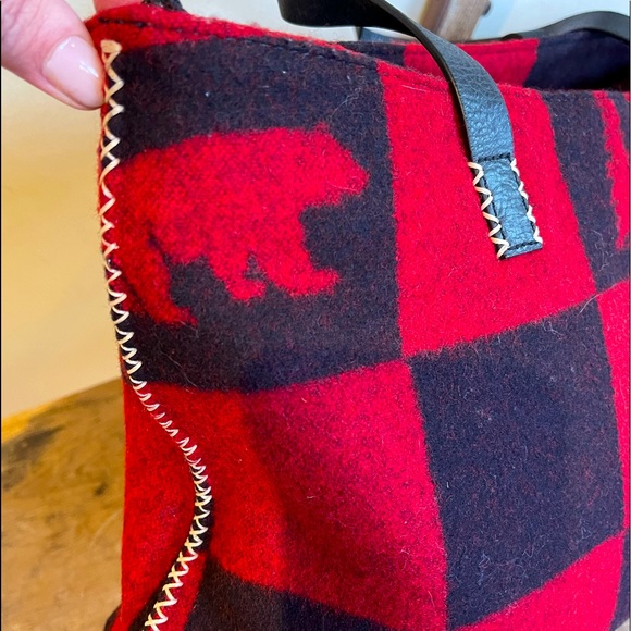 PENDLETON Red Black Buffalo Wool Bag w/ Woodland Design Leather Straps USA NEW!! - Picture 12 of 12